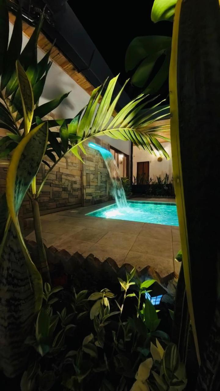 Hotel Alcazar Real Utica Exterior photo